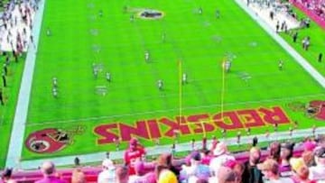 <b>LLENAZO. </b>El FedEx Field presenta este espectacular aspecto en los partidos del Washington Redskins.