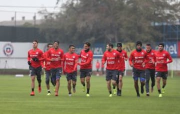 La Roja retomó las prácticas en Juan Pinto Durán.