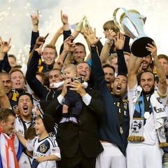 A 10 años de la salida de Lalas y la reconstrucción del Galaxy