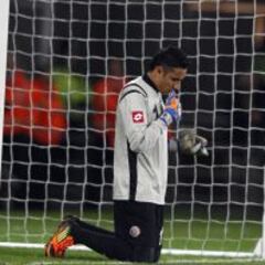 La Iglesia tica 'permite' a sus fieles ver jugar a Keylor Navas