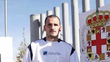 <b>EFEMÉRIDE. </b>Soriano posó para AS en el estadio de los Juegos Mediterráneos.