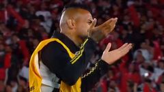 Vidal provoca a los hinchas de River con este gesto: respondió a las pifias