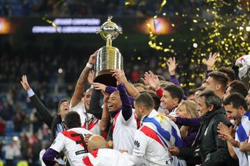 River Plate celebrate being crowned Copa Libertadores champions at the Bernabéu.