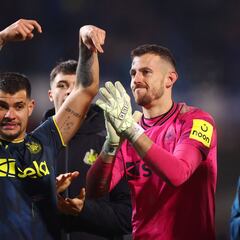 El Newcastle se mete en cuartos por los pelos