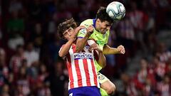 Cabrera golpea a Jo&atilde;o F&eacute;lix. 