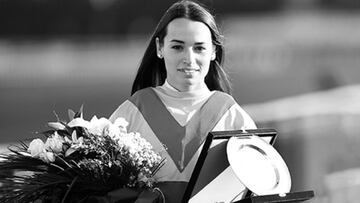 La jocketta h&uacute;ngara Eszter Jeles, tras una carrera.