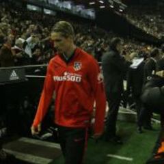 Un golpe en la rodilla impide a Torres entrenarse con el grupo