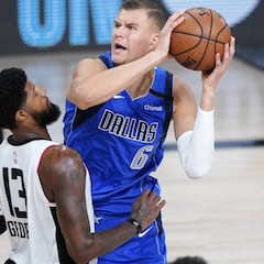 Las rodillas de Porzingis y el futuro del 'proyecto Luka Doncic'