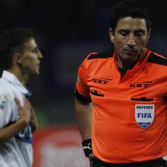 Duro castigo para Gamboa: cuatro meses y medio sin dirigir