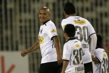 Humberto Suazo fue la gran estrella en la presentaci&oacute;n del plantel para el Clausura 2015.