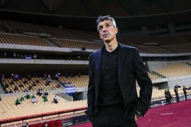 Desde que debutara contra el Eibar en 2017 hasta el último jugado el 22 de mayo contr Osasuna, y que certificó el regreso a la Europa League por segundo año consecutivo,. Entre uno y otro, 127 encuentros oficiales en dos etapas. La primera experiencia se saldó con nueve partidos a finales de la temporada 201. Regresó al filial por voluntad propia y volvió a ser requerido antes del final del curso siguiente. Ahora ya suma 127 citas consecutivas en todas las competiciones, convirtiéndose en el séptimo técnico en la historia del club guipuzcoano que se convierte en centenario. Ningún otro entrenador en la era Aperribay, que llegó a la presidencia en 2008, había tenido tanta regularidad.