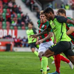 El Sporting empata con el Marítimo y podría ver alejarse al Oporto