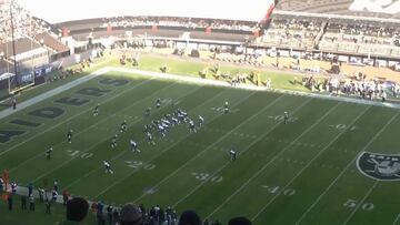 Con pase del legendario mariscal y recepci&oacute;n de Dion Lewis, New England se fue al frente contra Raiders en la Ciudad de M&eacute;xico.