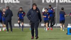 Jordi Roura, durante un entrenamiento del Barcelona.