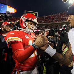 Patrick Mahomes y Desahaun Watson protagonizan el regreso de la NFL