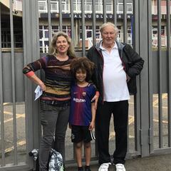 Una familia viajó desde Australia para ver al Barça de Neymar...