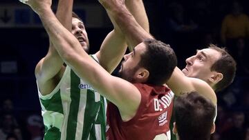 Un Betis al alza vuelve a ganar y alarga crisis del Zaragoza