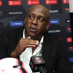 Hernán Medford quiere llevar a Honduras a una Copa del Mundo