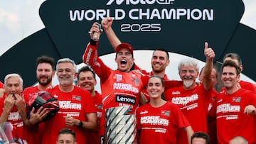 Tardozzi, a la izquierda de la imagen.