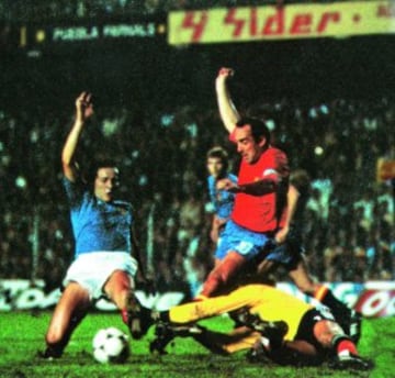 En su clasificación para la Eurocopa de Italia 1980, España tuvo que enfrentarse a Yugoslavia, Rumanía y Chipre.
El juego de la selección fue pésimo y, aunque comenzó bien, sufrió para clasificarse.
España-Yugoslavia. Los de Kubala perdieron por primera vez en casa en diez años. Se lo jugaban todo en Chipre.