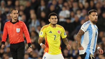 Colombia's forward #07 Luis Diaz reacts during the 2026 FIFA World Cup South American qualifiers football match between Argentina and Colombia at the Mas Monumental stadium in Buenos Aires, on June 10, 2025. (Photo by ALEJANDRO PAGNI / AFP)