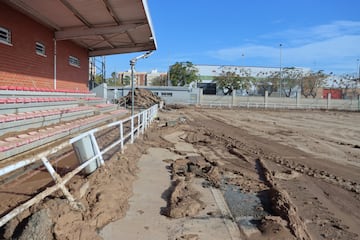 Campos de fútbol destrozados por la DANA en Valencia