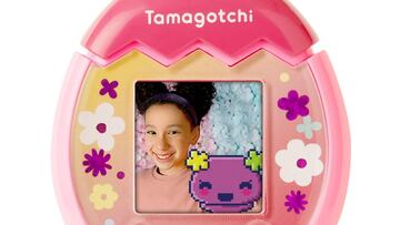 Vuelve el Tamagotchi: Cámara, botones táctiles, pantalla a color