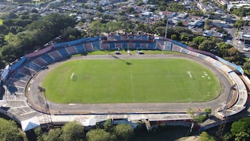 Sigue la previa y el minuto a minuto de FAS vs &Aacute;guila,el Supercl&aacute;sico del f&uacute;tbol de El Salvador que se va a jugar en el &Oacute;scar Quite&ntilde;o este domingo.