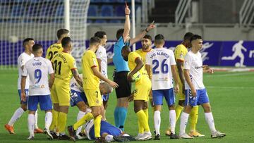Nahuel Bustos y Alberto Jiménez, dos partidos de sanción