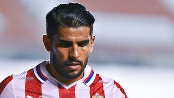 Clásico Nacional: así fue la expulsión de Miguel Ponce por una plancha sobre 'Leo' Suárez