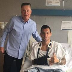 Milton Caraglio fue operado de la mano exitosamente