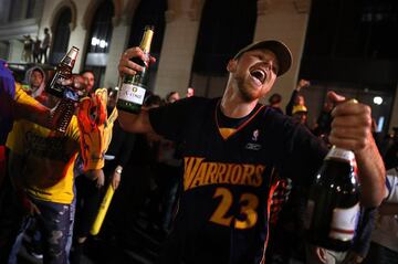 Oakland celebra el título de los Warriors