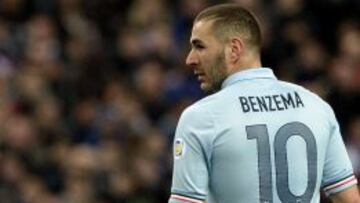 Los compa&ntilde;eros, con Benzema: &quot;Es nuestro mejor jugador&quot;