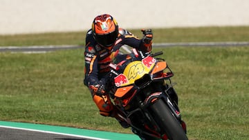 Pol Espargaró con la KTM en Phillip Island.