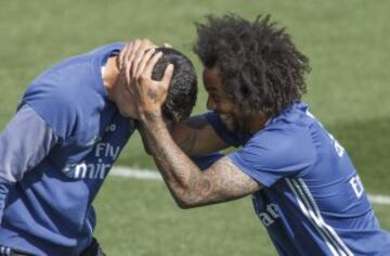 Marcelo y James.