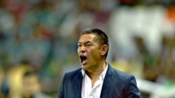 El técnico americanista se mostró muy molesto durante todo el encuentro.