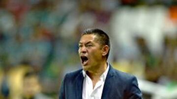 El t&eacute;cnico americanista se mostr&oacute; muy molesto durante todo el encuentro.