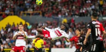 El delantero colombiano de Xolos de Tijuana marcó este golazo de chilena en la Jornada 12 del Clausura de la Liga MX