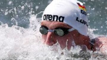 El nadador alem&aacute;n Thomas Peter Lurz en los 25 kil&oacute;metros masculinos en aguas abiertas de los Mundiales de nataci&oacute;nen Barcelona.
