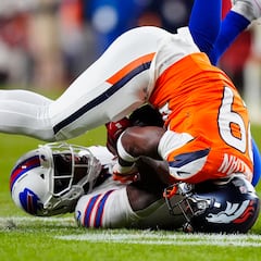 Reactions to the officiating in the Bills vs Broncos game: NFL fans and football analysts can’t believe what happened