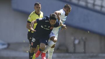 Futbol, Antofagasta vs Universidad de Chile
 Decimoquinta fecha, campeonato AFP PlanVital 2020.
 El jugador de Universidad de Chile Branco Ampuero disputa el baln con Jimmy Martinez de Antofagasta durante el partido de primera division disputado en el estadio Calvo y Bascuan, en Antofagasta, Chile.
 15/10/2020
 Cristian RudolffiPhotosport******** 
 
 Antofagasta vs Universidad de Chile
 15th date ,  AFP PlanVital championship 2020.
 Universidad de Chile&#039;s player Jimmy Martinez battles for the ball against Branco Ampuero of Antofagasta during the first division football match held at the Calvo y Bascuan stadium in Antofagasta, Chile.
 15/10/2020
 Cristian Rudolffi/Photosport