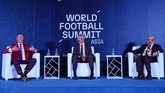 Miguel Ángel Gil en el Worrld Football Summit.