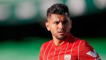 Jesus Manuel -Tecatito- Corona de Sevilla debuted with 23 minutes of play during the game Real Betis vs Sevilla FC, corresponding to the Round of 16 of the Copa del Rey season 2021-2022, at the Benito Villamarin Stadium, on January 15, 2022.

<br><br>

Jesus Manuel -Tecatito- Corona de Sevilla debuto con 23 minutos de juego durante el Partido Real Betis vs Sevilla FC, correspondiente a Octavos de Final de la Copa del Rey temporada 2021-2022, en el Estadio Benito Villamarin, el 15 de Enero de 2022. 