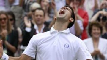 Novak Djokovic desbanca a Nadal del número uno