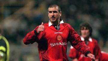 Los fanáticos del fútbol saben que Cantona fue uno de los mejores jugadores de la liga inglesa y del Manchester United. Dueño de una técnica, garra y liderazgo sobresaliente fue marcado por haber agredido a un aficionado que lo provocaba muy cerca del campo de juego. Cantona siempre se mostró decidido a ser parte del mundo del cine y en “Buscando a Eric”, lo logró al producir una cinta en la que se interpreta a sí mismo.