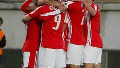 La plantilla grana cierra filas en torno a su míster