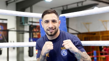 El canario Samuel Carmona con la camiseta del equipo nacional.