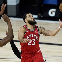 VanVleet frena a Dragic y lidera el agónico triunfo de los Raptors