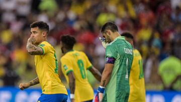 Futbol, Brasil vs Chile.
Clasificatorias al mundial de Catar 2022.
El jugador de Brasil Philippe Coutinho, izquierda, celebra su gol contra Chile durante el partido por las clasificatorias al Mundial de Catar 2022 realizado en el Estadio Maracana
Rio de Janeiro, Brasil.
24/03/2022
Thiago Ribeiro/AGIF/Photosport
Football, Brazil vs Chile.
2022 World cup Qatar qulifying match.
Brazil's player Philippe Coutinho, left, celebrates his goal against Chile during the 2022 Qatar World Cup qualifier football match at Maracana stadium Rio de Janeiro, Brasil.
03/24/2022
Thiago Ribeiro/AGIF/Photosport