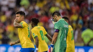 Futbol, Brasil vs Chile.
Clasificatorias al mundial de Catar 2022.
El jugador de Brasil Philippe Coutinho,  izquierda,  celebra su gol contra Chile durante el partido por las clasificatorias al Mundial de Catar 2022 realizado en el Estadio Maracana
Rio de Janeiro, Brasil.
24/03/2022
Thiago Ribeiro/AGIF/Photosport

Football, Brazil vs Chile.
2022 World cup Qatar qulifying match.
Brazil's player Philippe Coutinho, left, celebrates his goal against Chile during the 2022 Qatar World Cup qualifier football match at Maracana stadium Rio de Janeiro, Brasil.
03/24/2022
Thiago Ribeiro/AGIF/Photosport